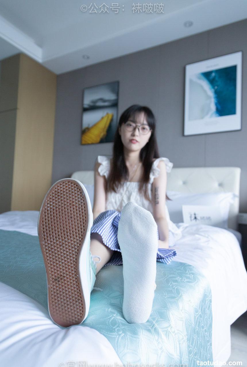 [BoBoSocks袜啵啵]NO.027 稚予- vans、白色棉袜、肉丝[136P+1V／3.35GB]