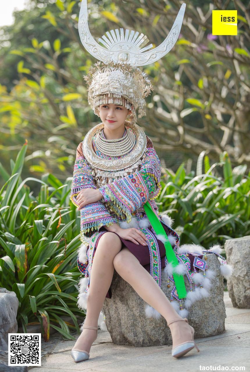 [IESS异思趣向] 2018.12.04 【魔鬼周三】特刊45期 - 穿丝袜的苗族九妹 [80P]