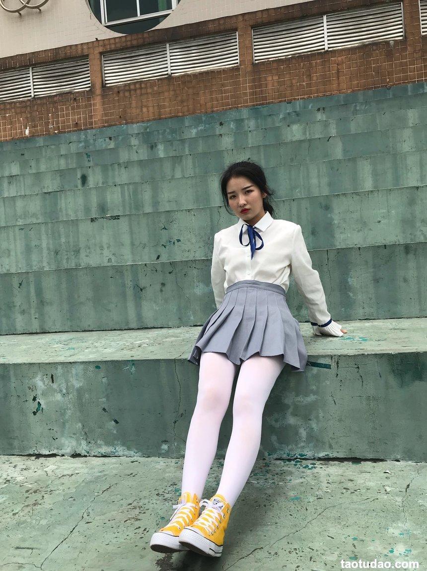 [最爱帆布鞋] 丝袜美腿写真 ON.12