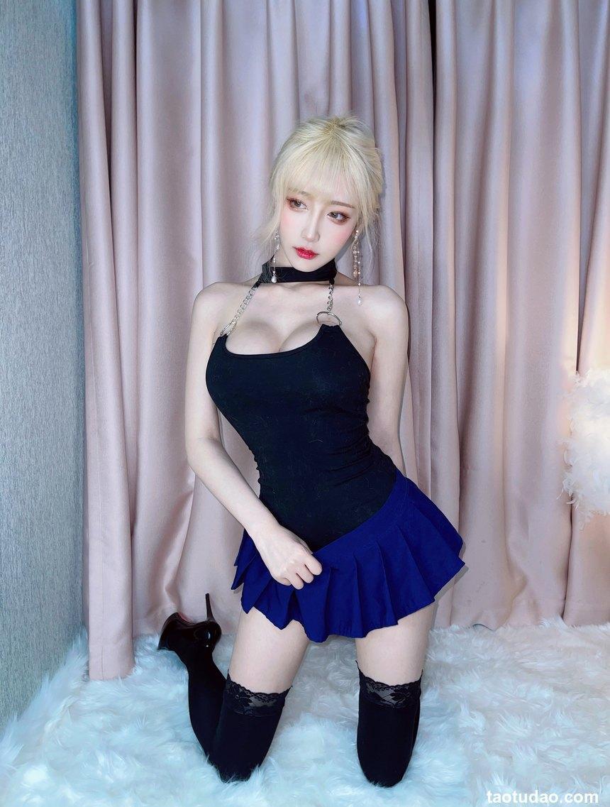 啾小妍 -  金发芭比 [40P-113MB]