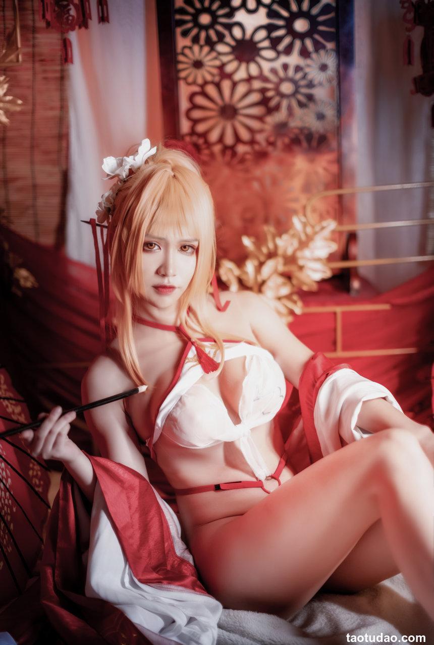 阮邑_Fairy NO.013 - 光荣 凉夜香雪[30P／921MB]