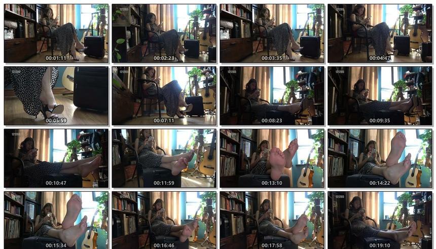 [K&M]丝足视频 No.264-连衣裙凉高美女足秀 [1V-1.04G]