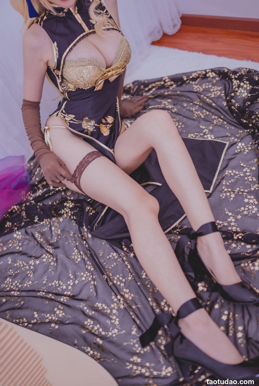 前羽 NO.005 – 幻想 金莲[30P／260MB]