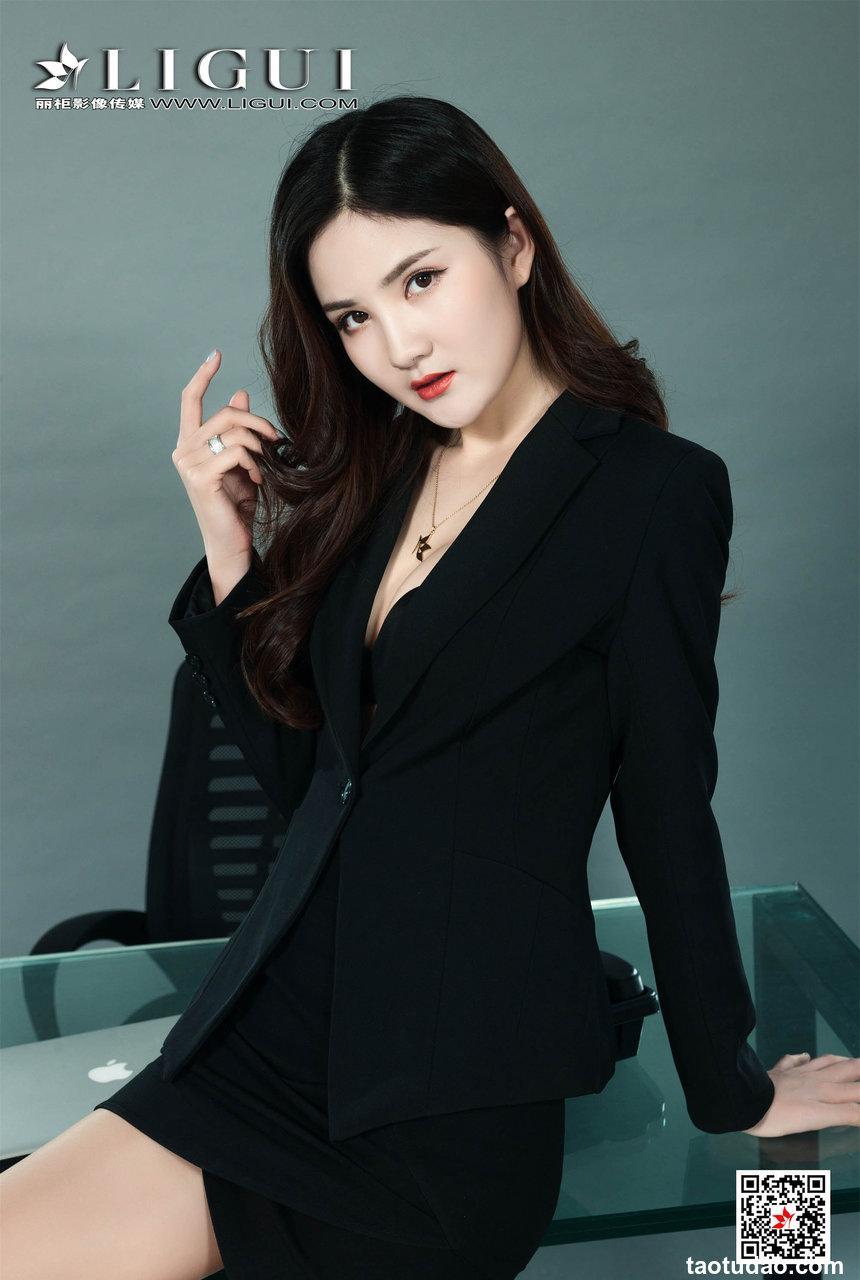 [Ligui丽柜] 2019.08.13 网络丽人 Model  安妮 《职场新秀》[53+1P]