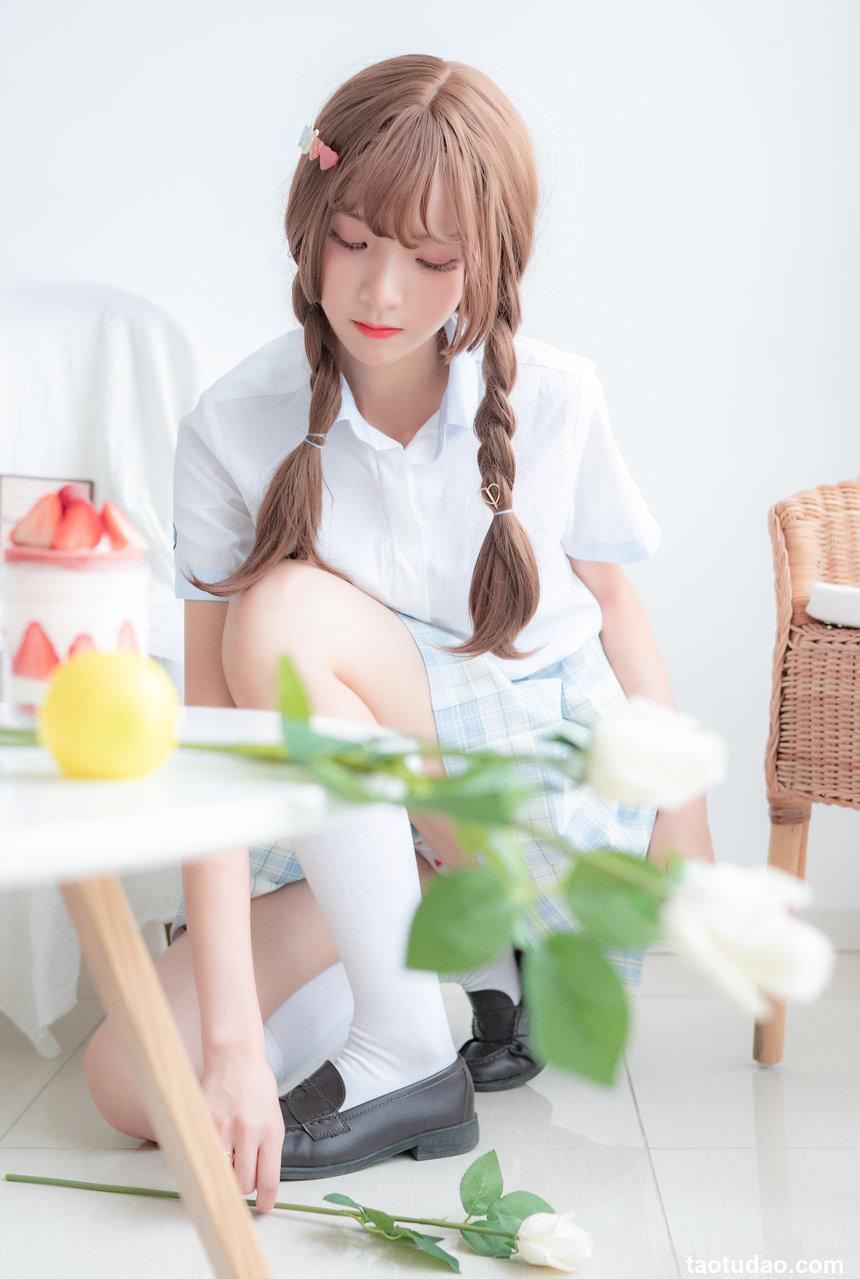 西瓜少女 NO.005   民宿私房淡蓝JKS [46P-453MB]