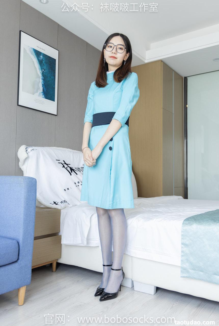[BoBoSocks袜啵啵]NO.105 小甜豆-空姐制服、高跟鞋、蓝色丝袜[140P+1V／5.41GB]