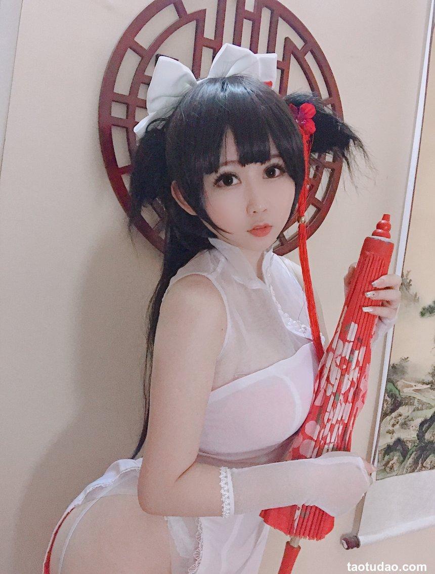 是依酱吖 - 爱岩 [14P-18MB]