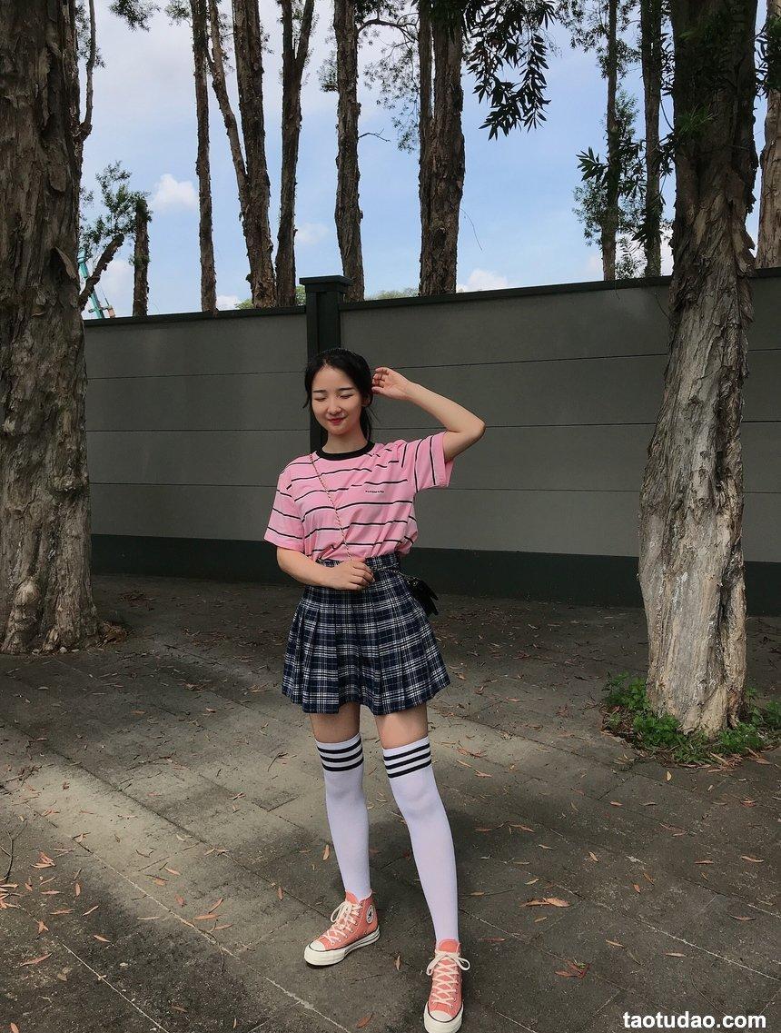 [最爱帆布鞋] 丝袜美腿写真 ON.04