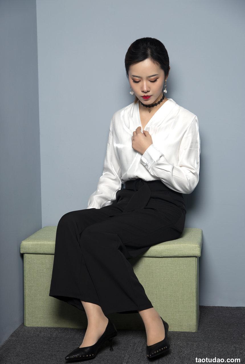 奈丝写真 NO.033 阔腿裤小皮鞋，今日OL通勤-晨静 [30P+216M]