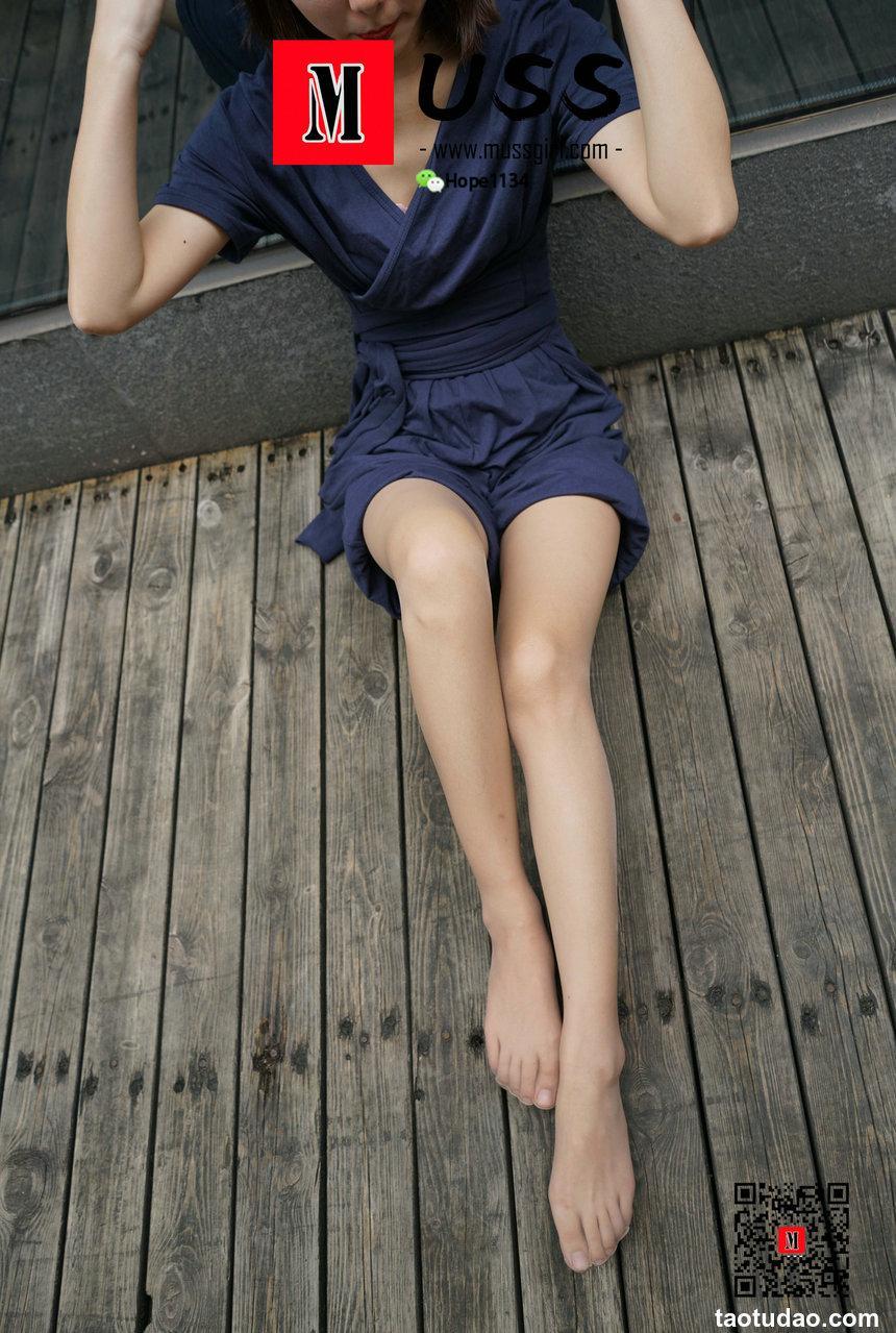 MussGirl 其实她穿了长裤