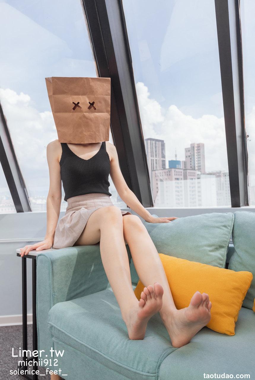 Limerence-Michii神秘纸袋女孩的裸足大解放[171P-1.75G]