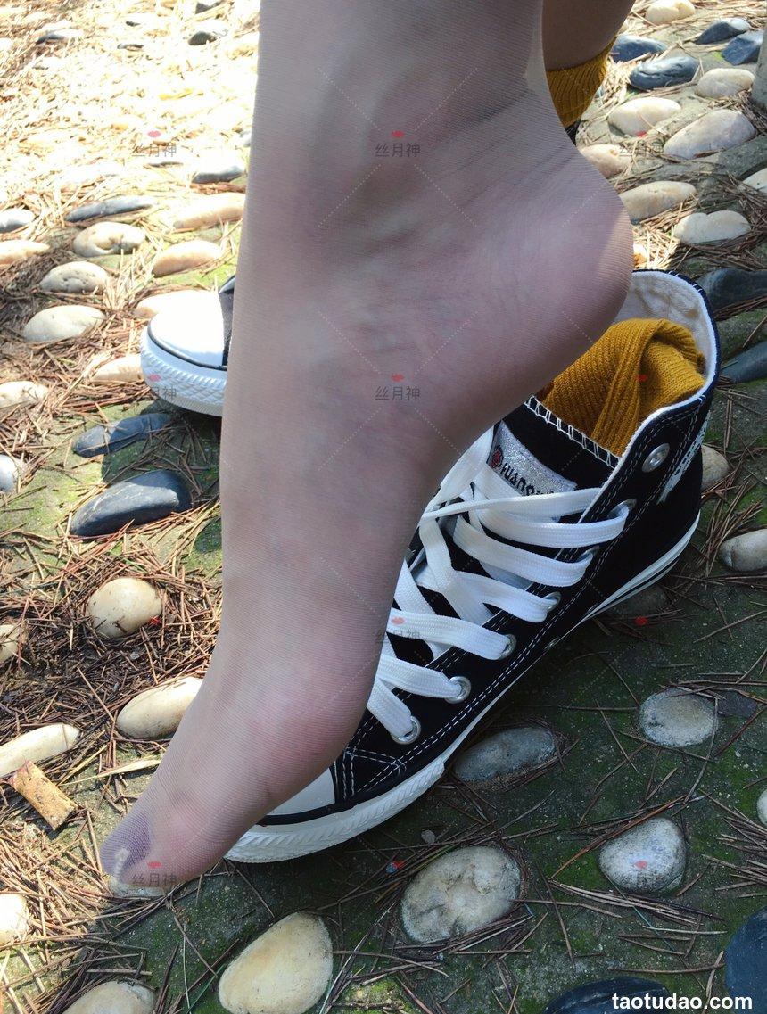 丝月神 011 堆堆袜肉丝匡威[78P／144MB]