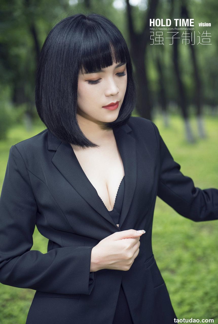 [Ligui丽柜] 2022.03.10《紧缚-密林深处》玉儿 [103+1P-114M]