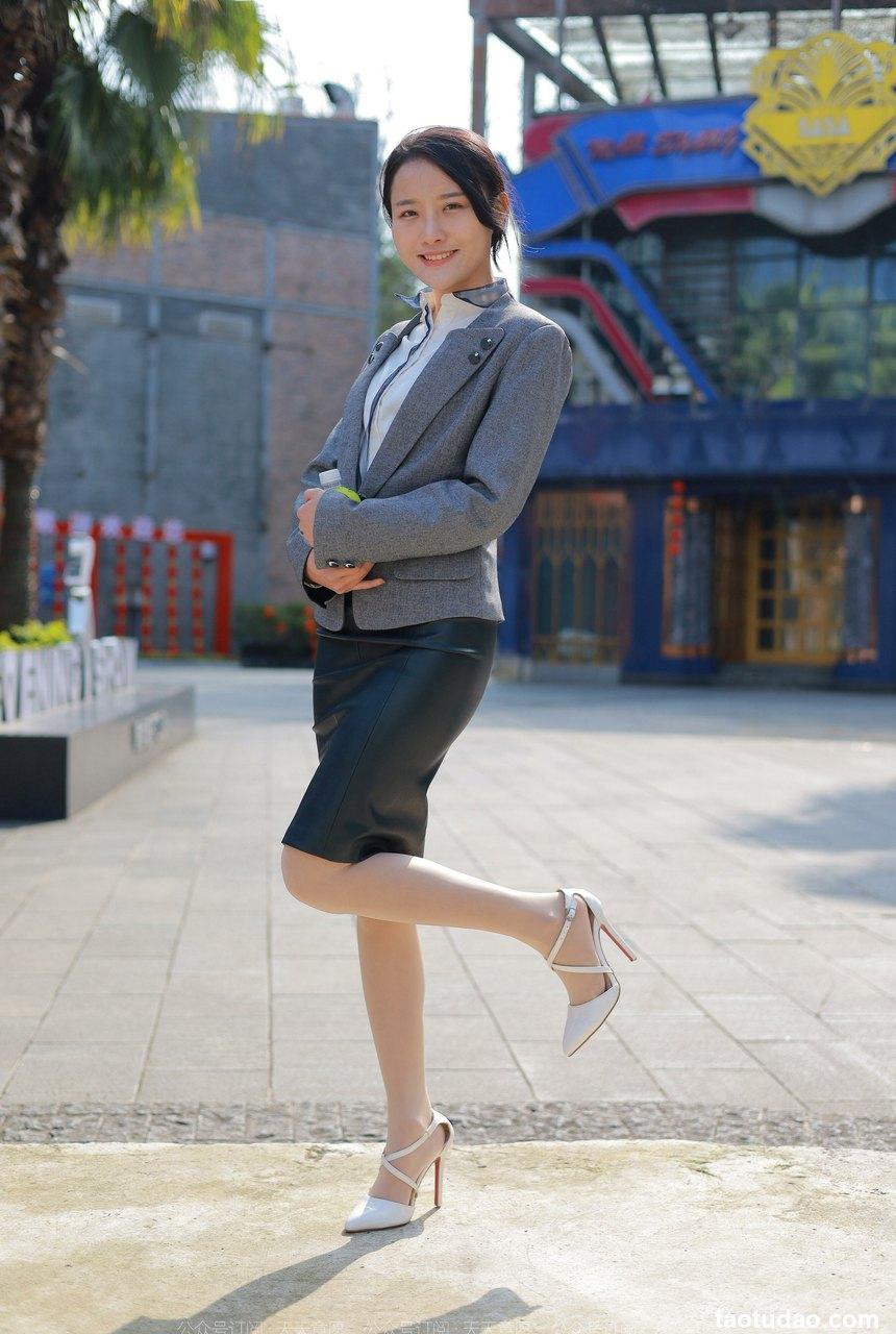 [IESS异思趣向] 2022.04.05 丝享家1050：婉萍《加班日记》[80P／127MB]