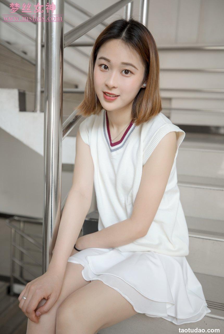 [MSLASS梦丝女神] 2019.05.31 雯雯《学楼丝袜美腿》[65P-341MB]