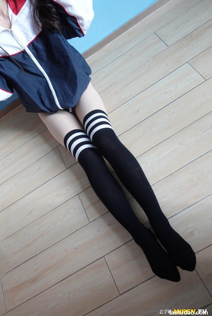 [ROSI艺学妹]2020.12.18 NO.207[50+1P／69.1MB]