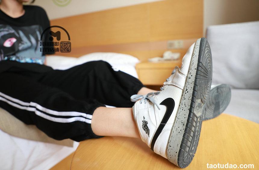 [誉铭传媒]袜足摄影 2020年 NO.035[80P+1V／885MB]