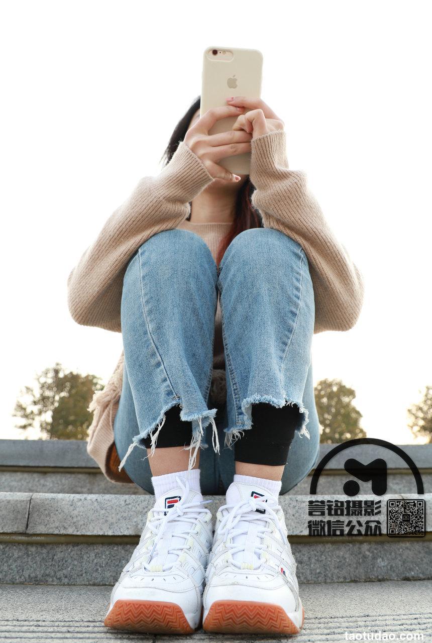 [誉铭传媒]袜足摄影 2021年 NO.003[82P+1V／1.03GB]