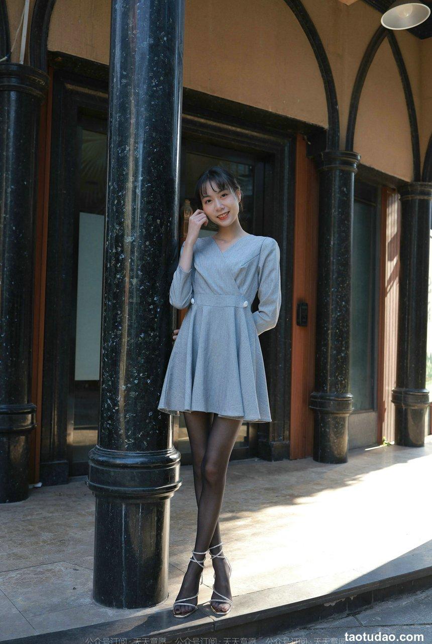 [IESS异思趣向] 2022.02.15 丝享家1005：团团《暖阳下的黑色丝念》[92P／132MB]