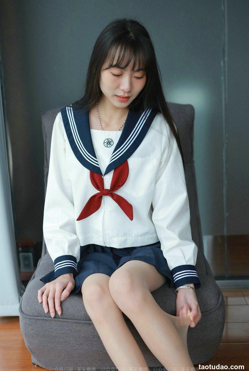 [IESS异思趣向] 2022.03.03 丝享家1018：团团《可爱JK装》[82P／82.7MB]