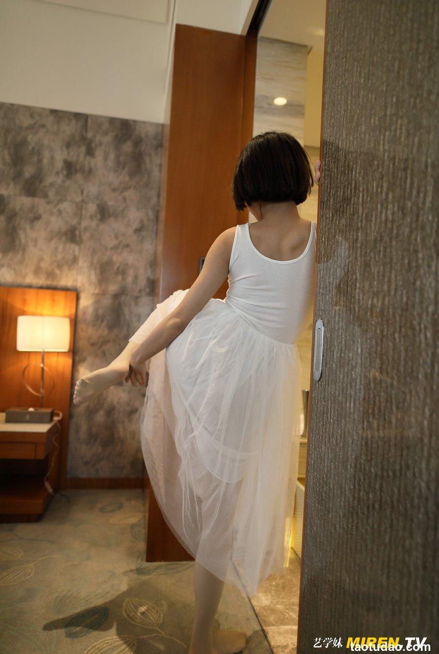 [ROSI写真] 艺学妹2020.03.22 NO.105[99+1P／88.1MB]