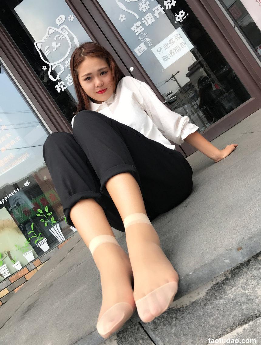 学妹校园寝室短丝系列028期 马欢[190P／365MB]