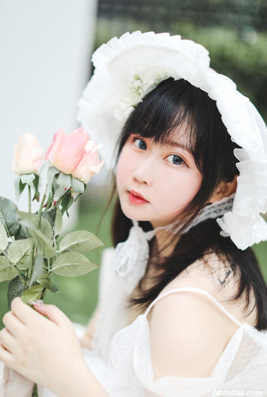 是依酱呀 - NO.21 依酱私人拍摄图 [30P-165MB]