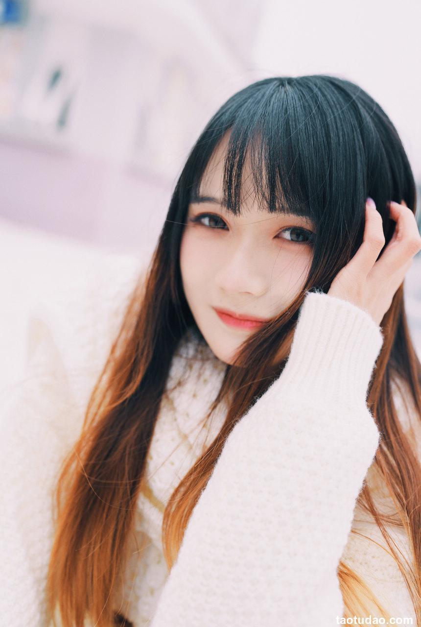 兔子Zzz不吃胡萝卜 - NO.29 在雪中等待 [34P-126MB]