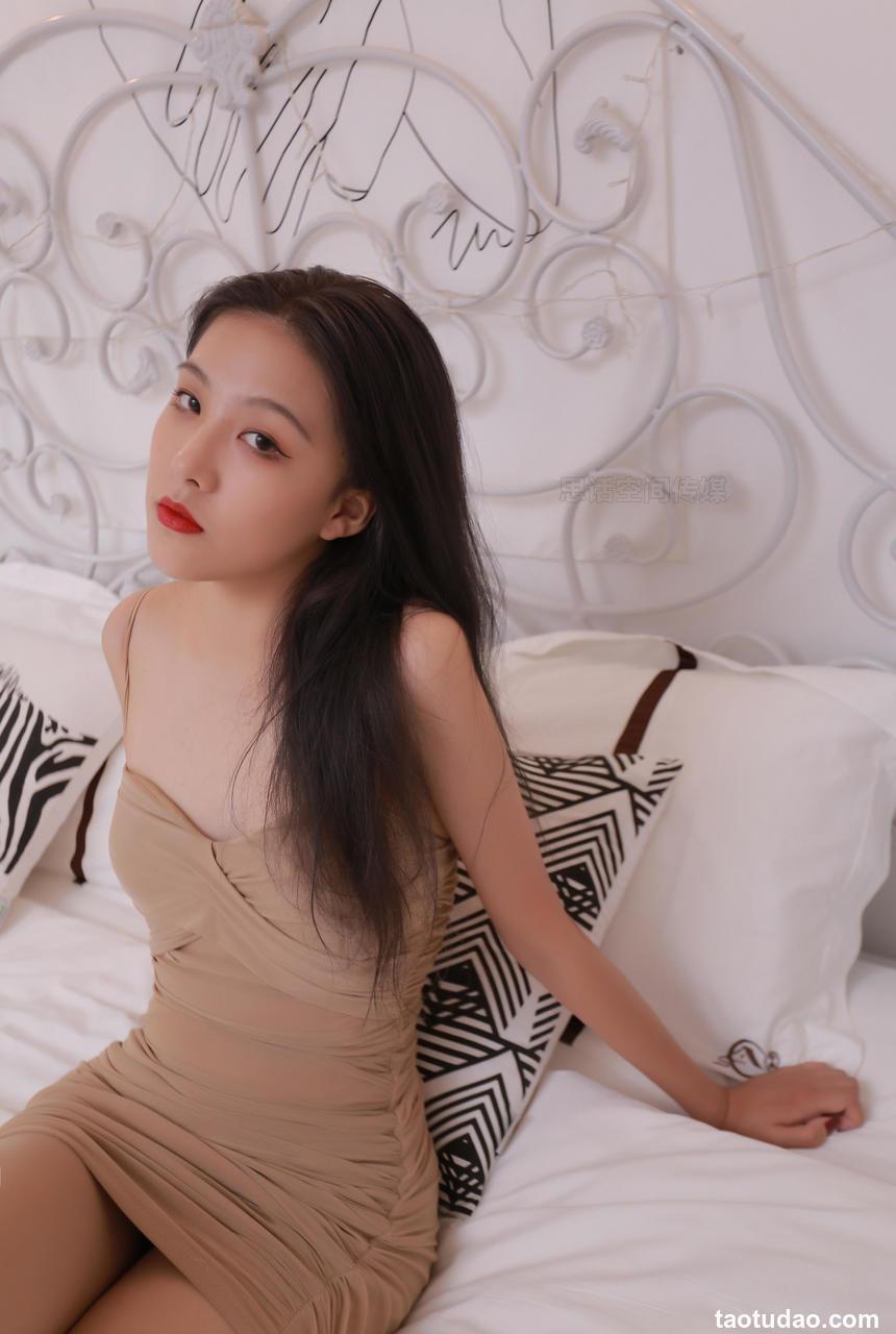 [SiHua思话]SH142 聂小倩（新模）晚宴前的肉色si袜[51P／51.4MB]