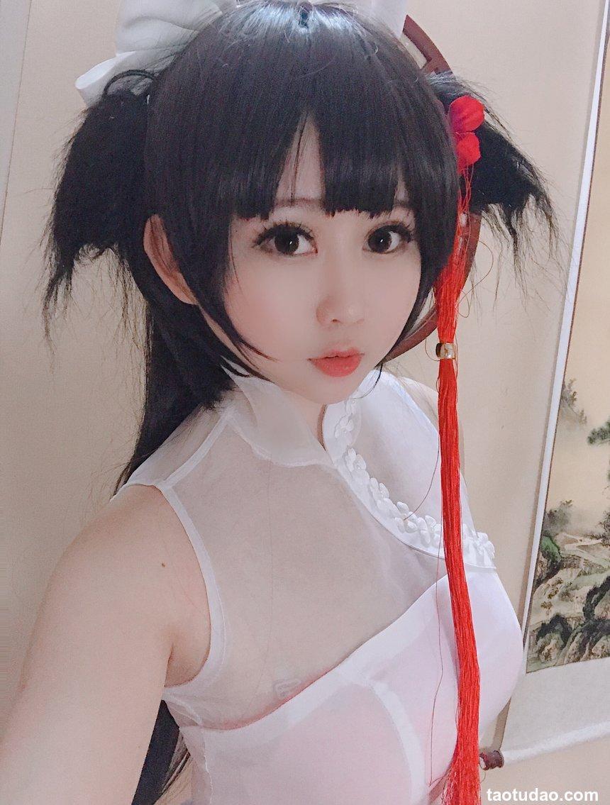 是依酱吖 - 爱岩 [14P-18MB]