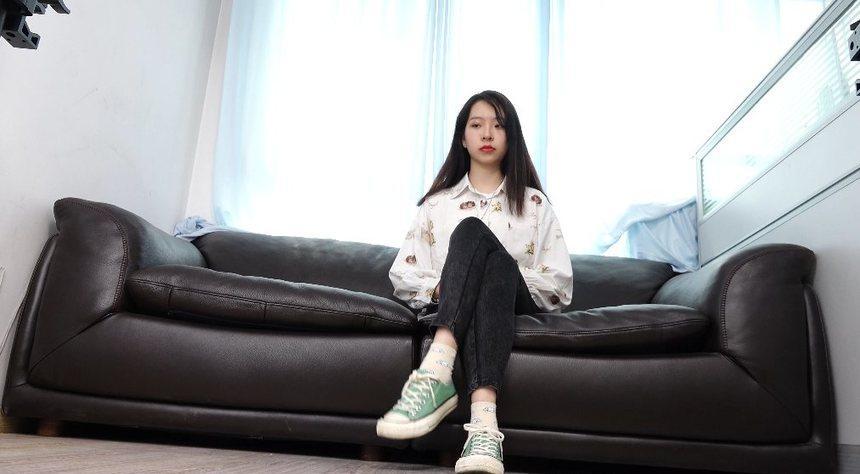 [A&F]丝足视频 016-Yiyi展示她性感的小脚丫 [1V-2.79G]