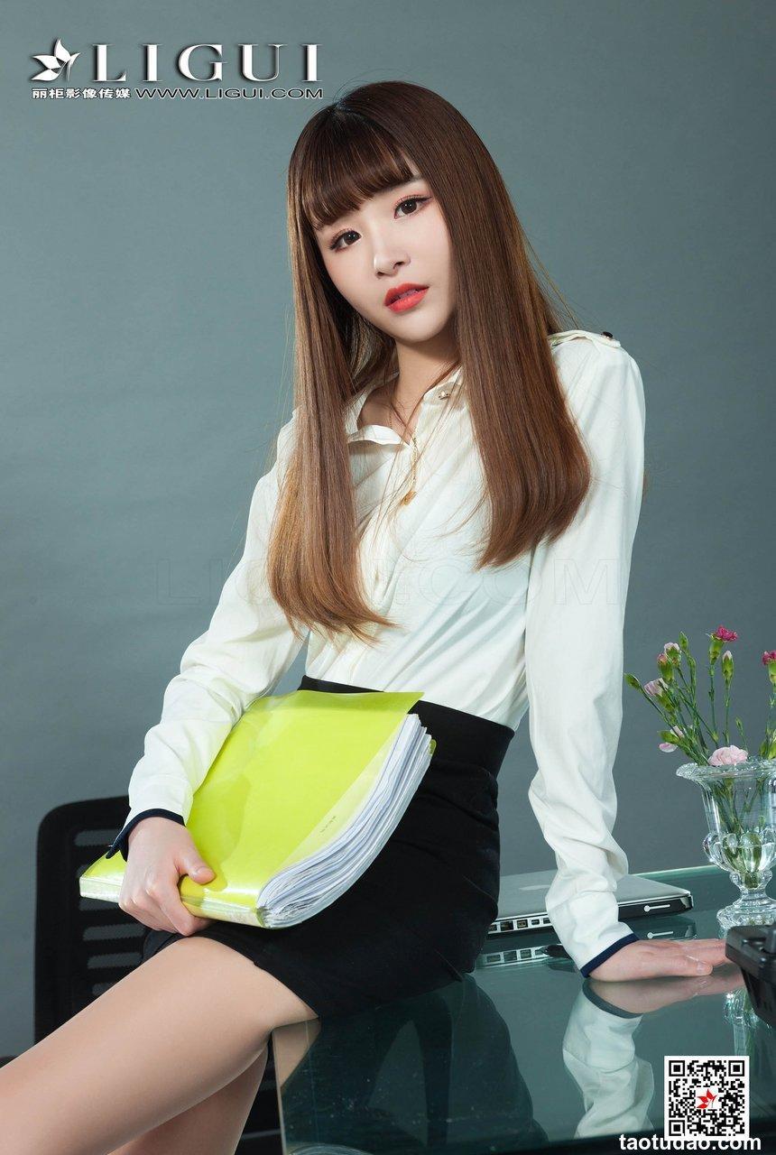 [Ligui丽柜]2019.08.19《职场新秀》- 瑶瑶 [70+1P141M]