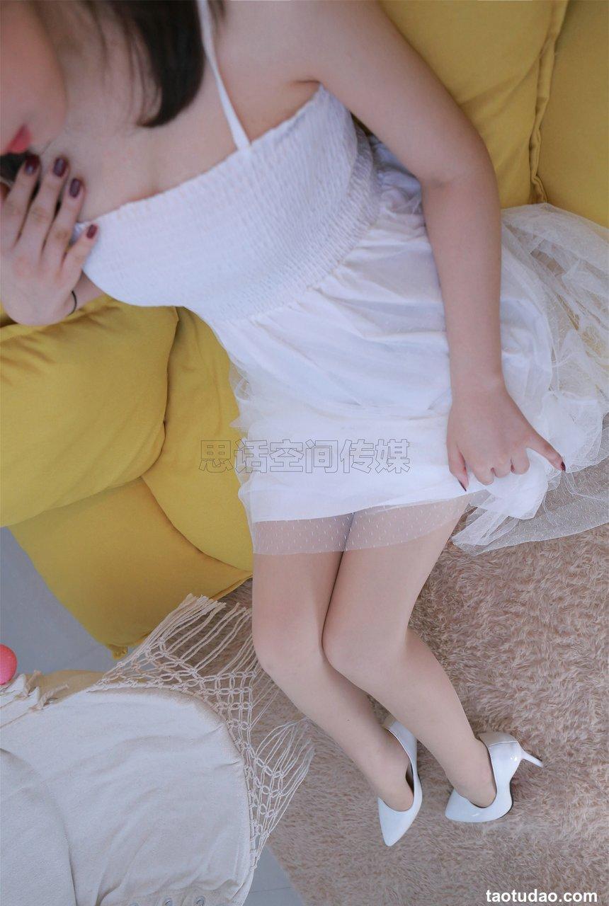 [SiHua思话]SH153（新模）Reya 小白裙下的美腿[49P／111MB]