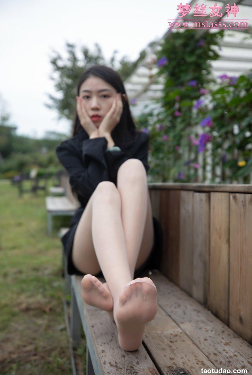 [MSLASS梦丝女神] 2021.10.21 《娜贝儿 新模超细腿》 [40+1P-206M]
