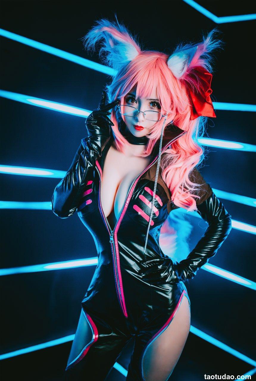 rioko凉凉子 - 玉藻前[20P／348MB]