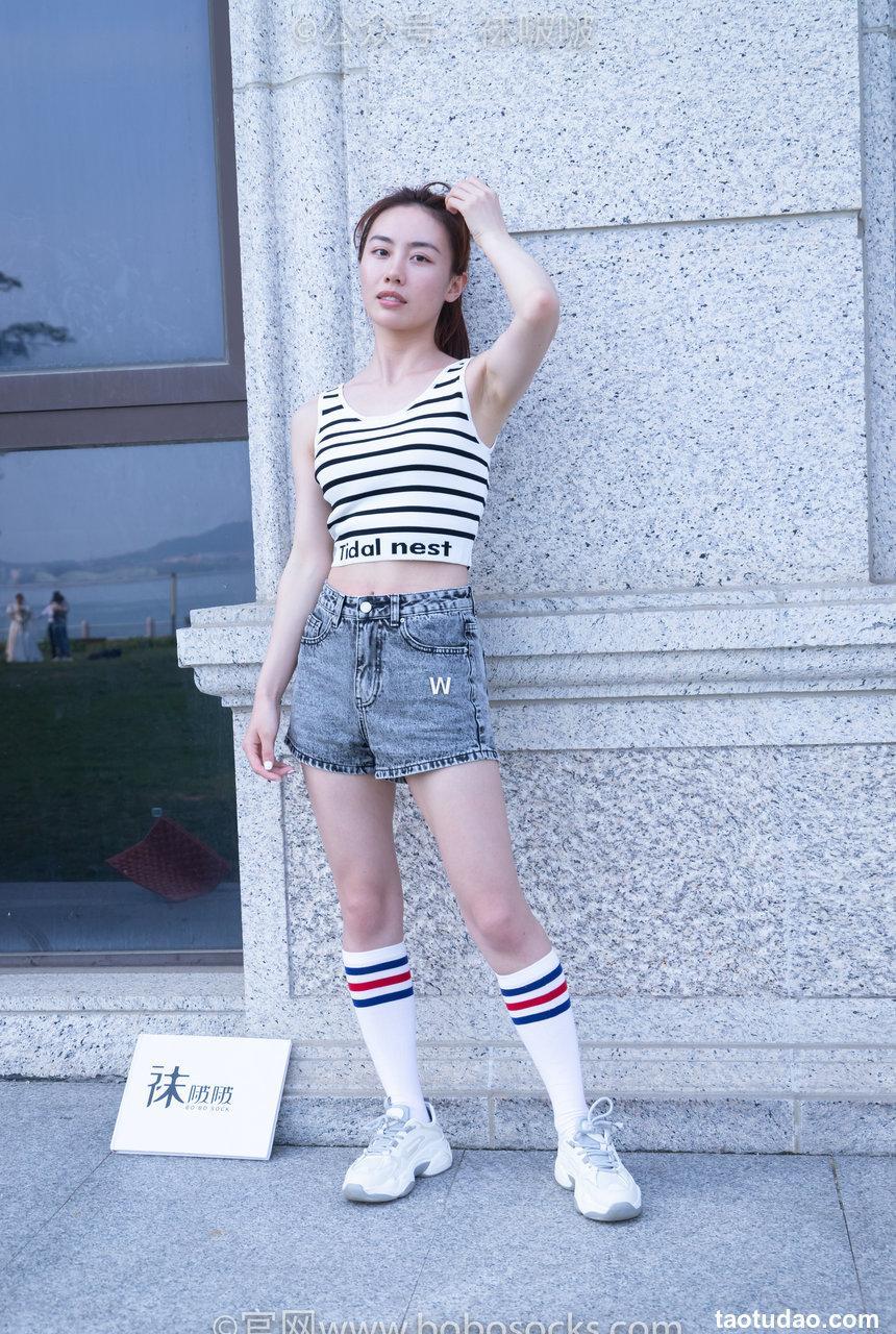 [BoBoSocks袜啵啵]NO.006 小米-运动鞋、白色小腿袜、裸足[130P+1V／3.51GB]