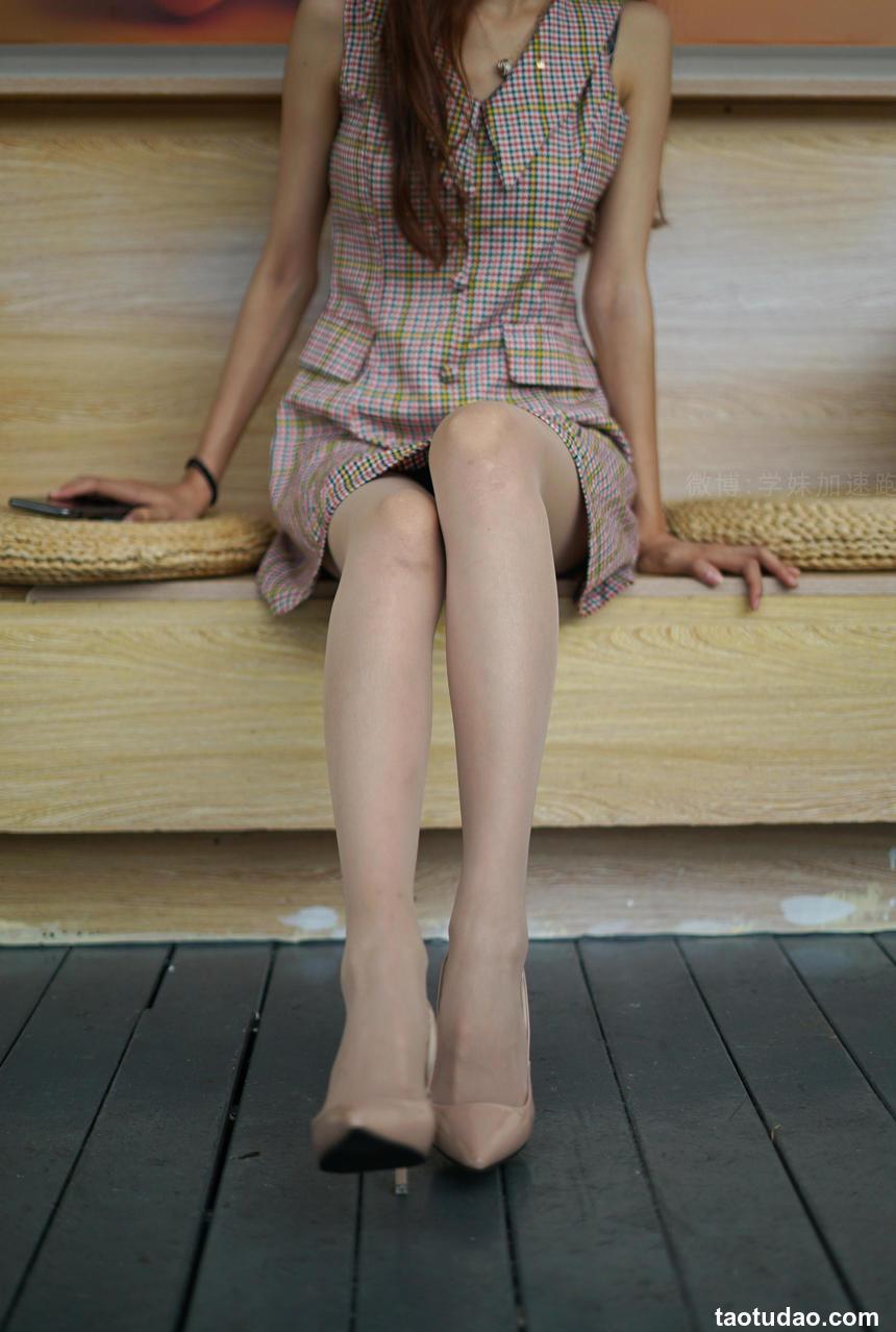 学妹加速跑 XM067《腿长即是美-盘盘》 图套+视频