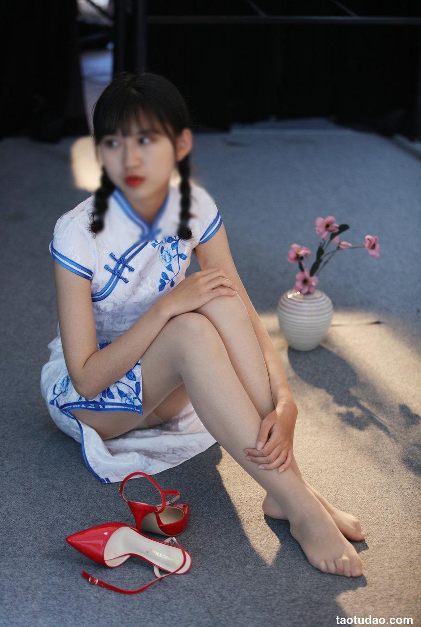 奈丝写真 NO.114  初尝旗袍肉丝-小橙子 [36P+286M]