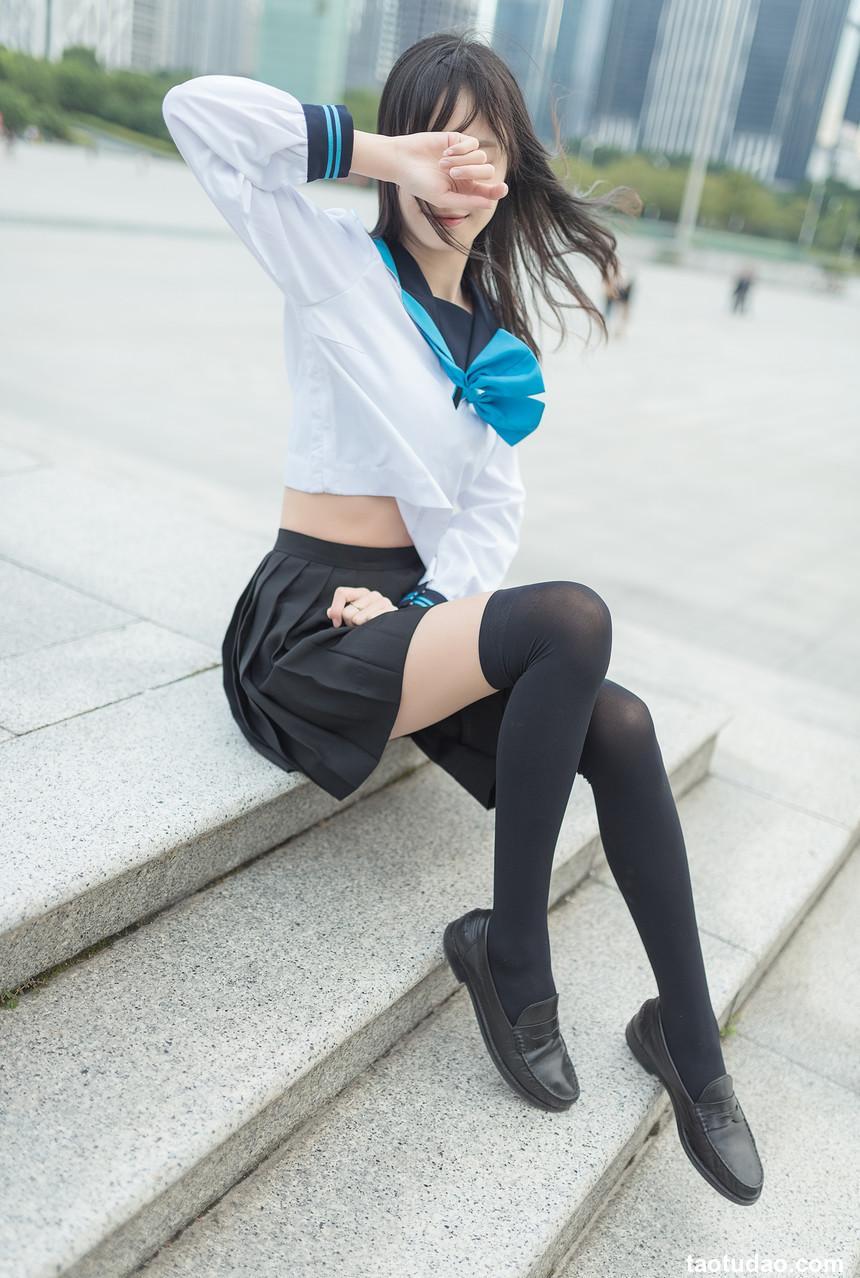 风之领域写真 NO.003 黑丝美腿户外  [50P]