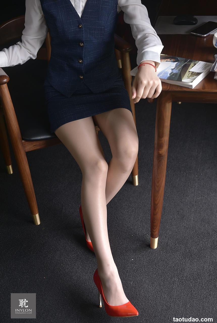 [IESS异思趣向]《普惠集242》- 模特：格格《主持人格格》