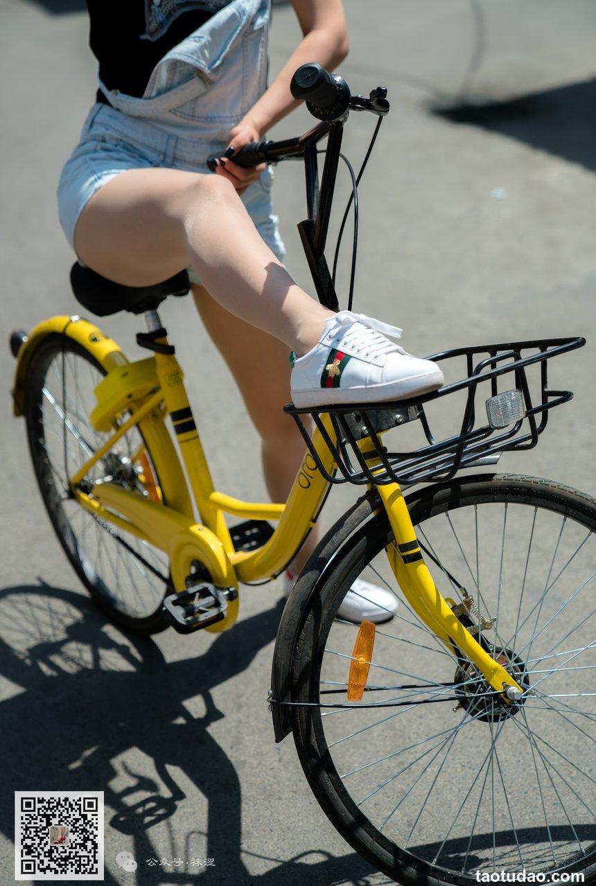 袜涩写真 VOL.055 胡同里的丝袜 [49P／196MB]