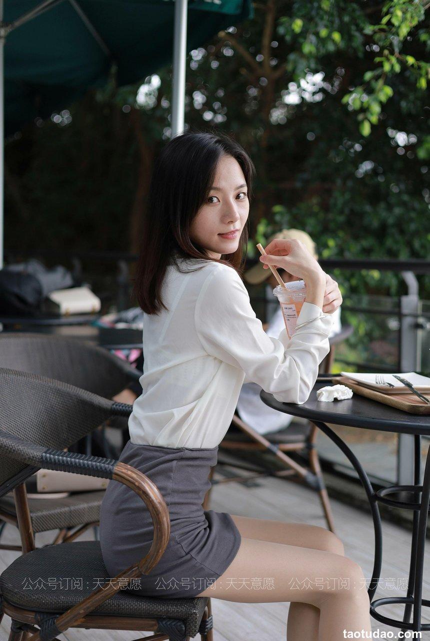 [IESS异思趣向] 2021.07.08 丝享家855：小六《白色OL装》[90P／141MB]