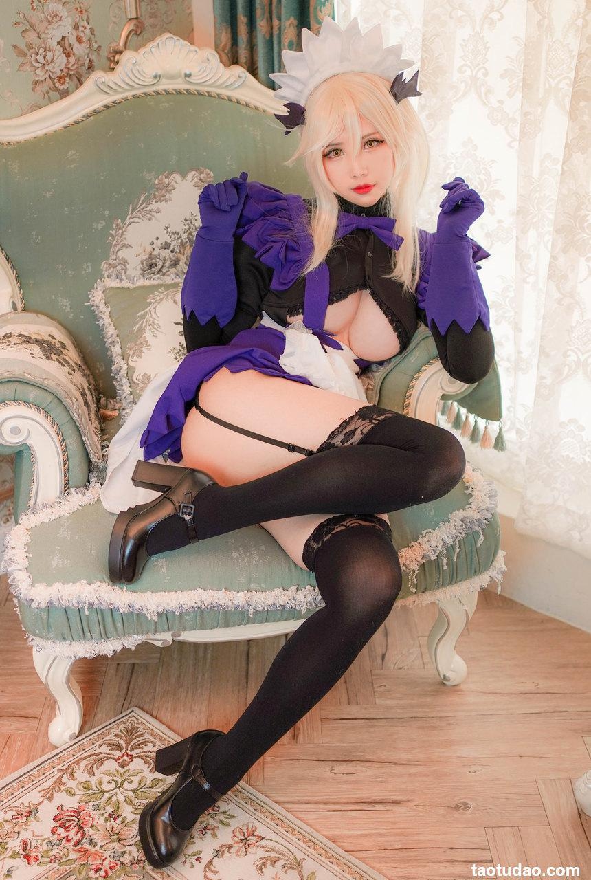 Coser萱-KaYa NO.040 — 泳装阿尔托莉雅女仆[24P／145MB]