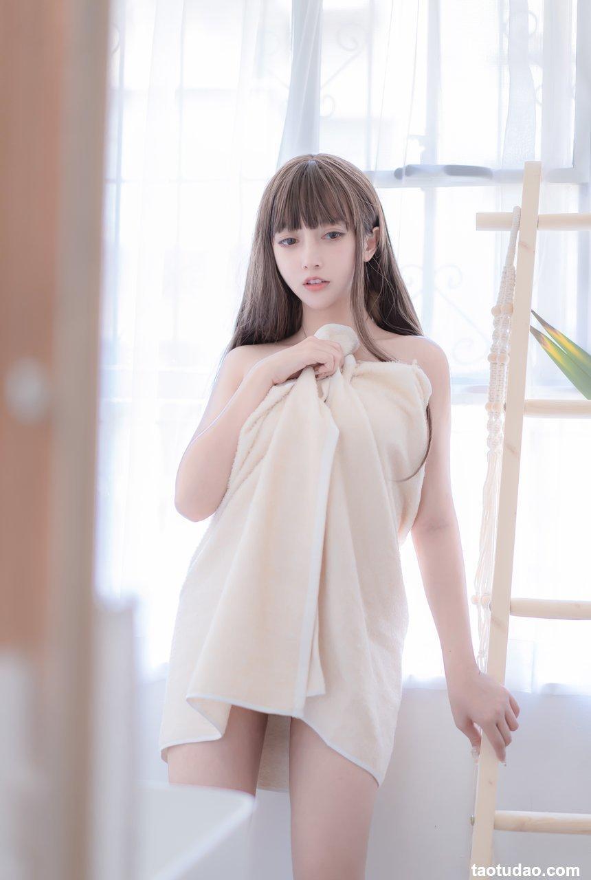 过期米线线喵 – 浴巾