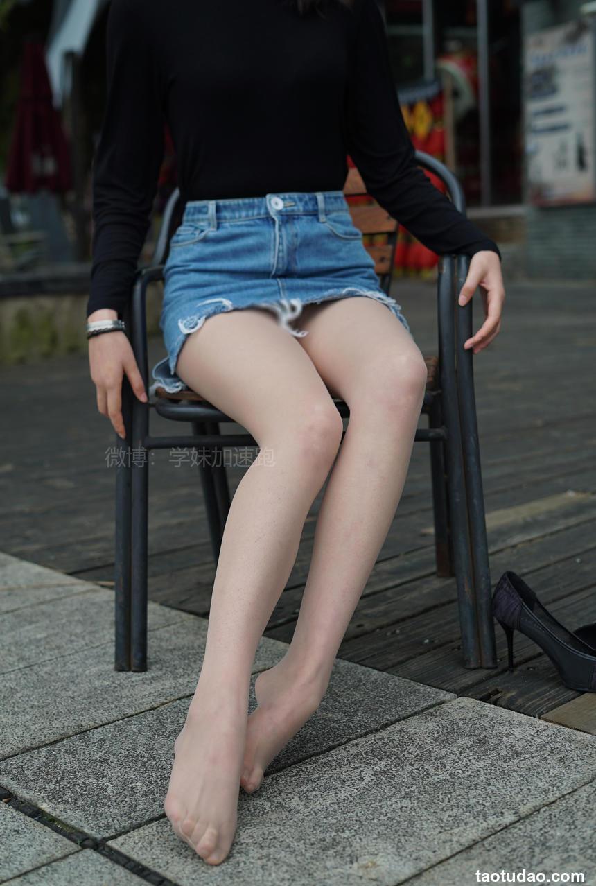 学妹加速跑 XM015《彤彤学妹1》图套+视频