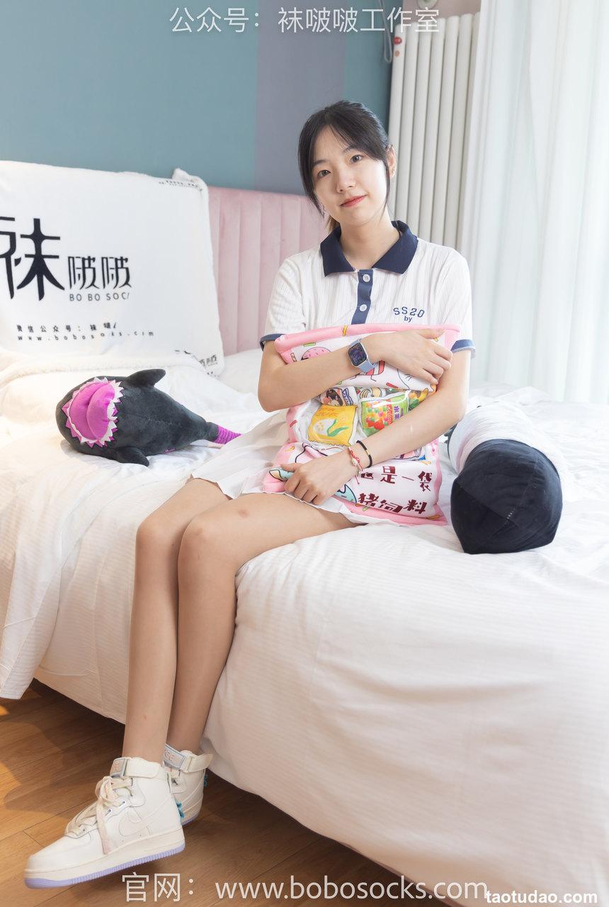 [BoBoSocks袜啵啵]NO.096 小甜豆-板鞋、白棉袜、油亮肉丝[145P+1V／5.30GB]