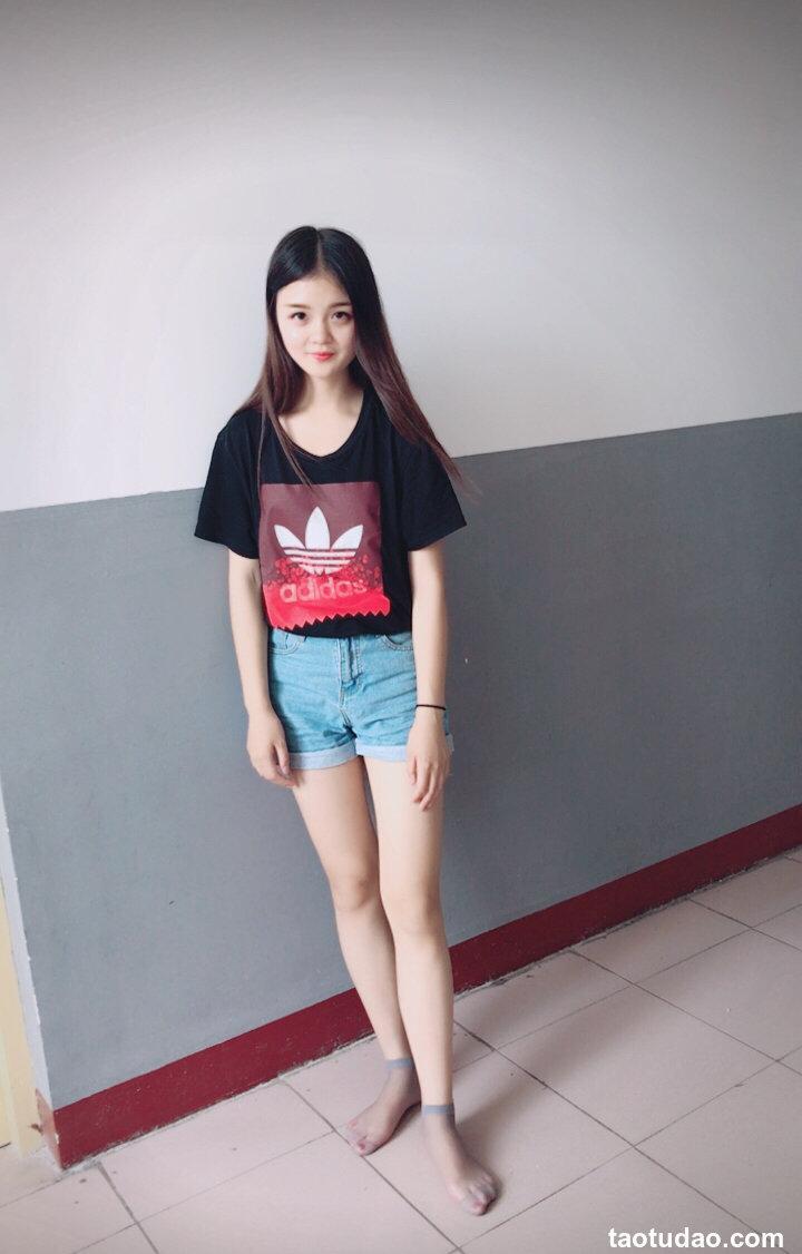 学妹校园寝室短丝系列018期 李欢[112P／370MB]