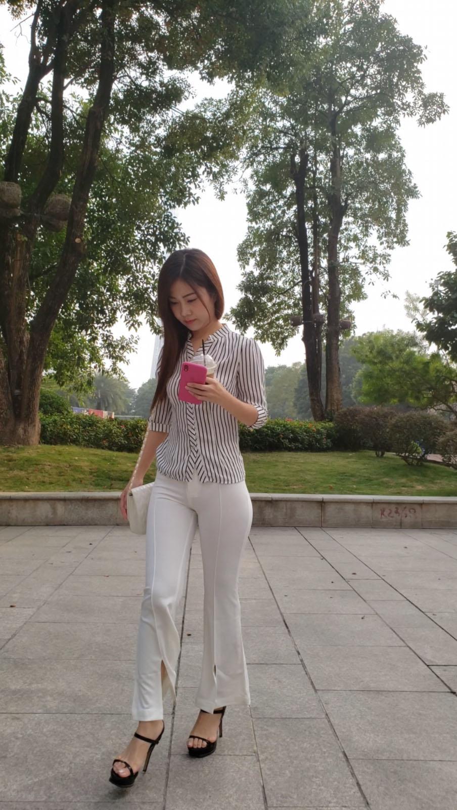 都市丽人紧身白裤长腿肥臀美女【10V/11.83G】