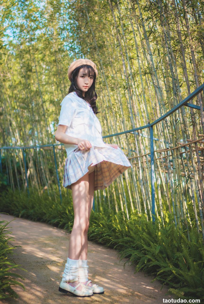 西瓜少女 NO.004   -  白云森林短袖无外套 [39P-408MB]