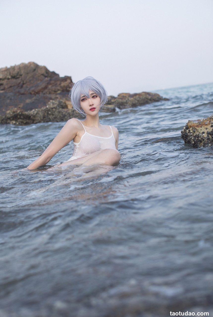 南桃Momoko NO.37 绫波丽白裙 [25P-155MB]